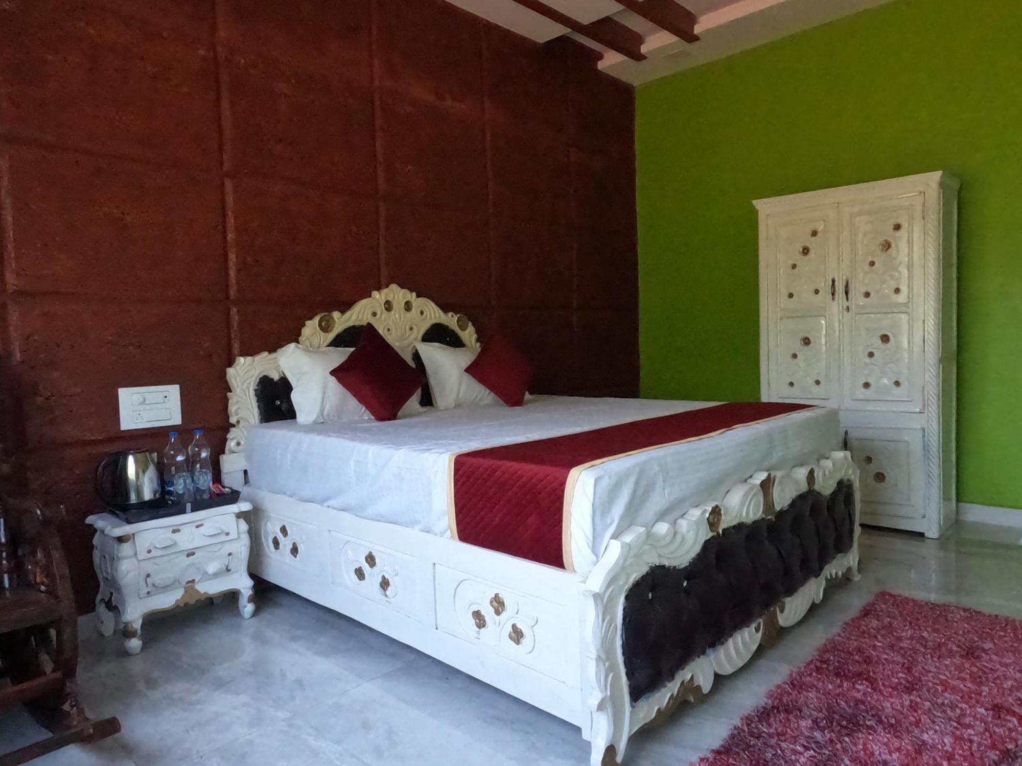Kokan Heritage Resort Mālvan エクステリア 写真